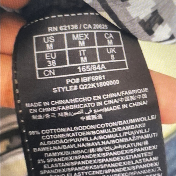 Guess Black and White Striped Scoop Neck Tank - Picture 5 of 5